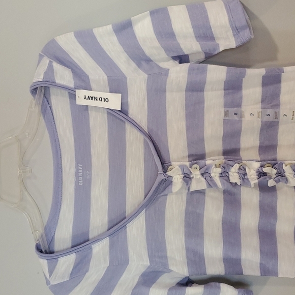 Old Navy Striped top. - Picture 3 of 5